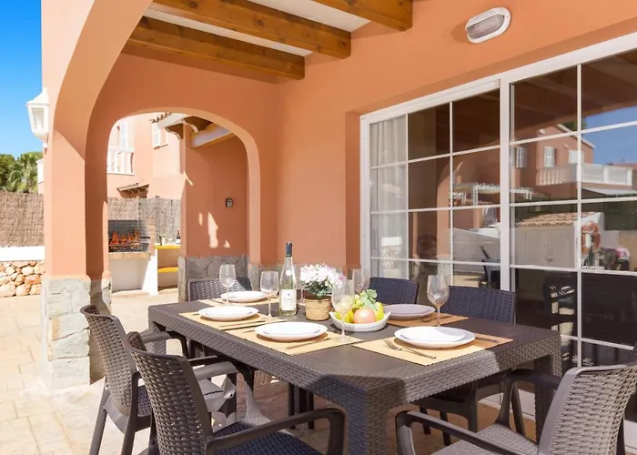 别墅 Martinur By *