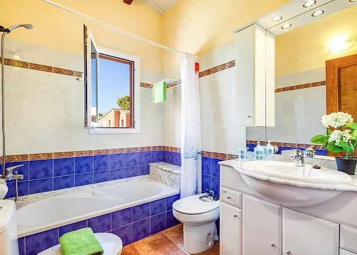 Martinur By * 卡拉恩·布拉内斯